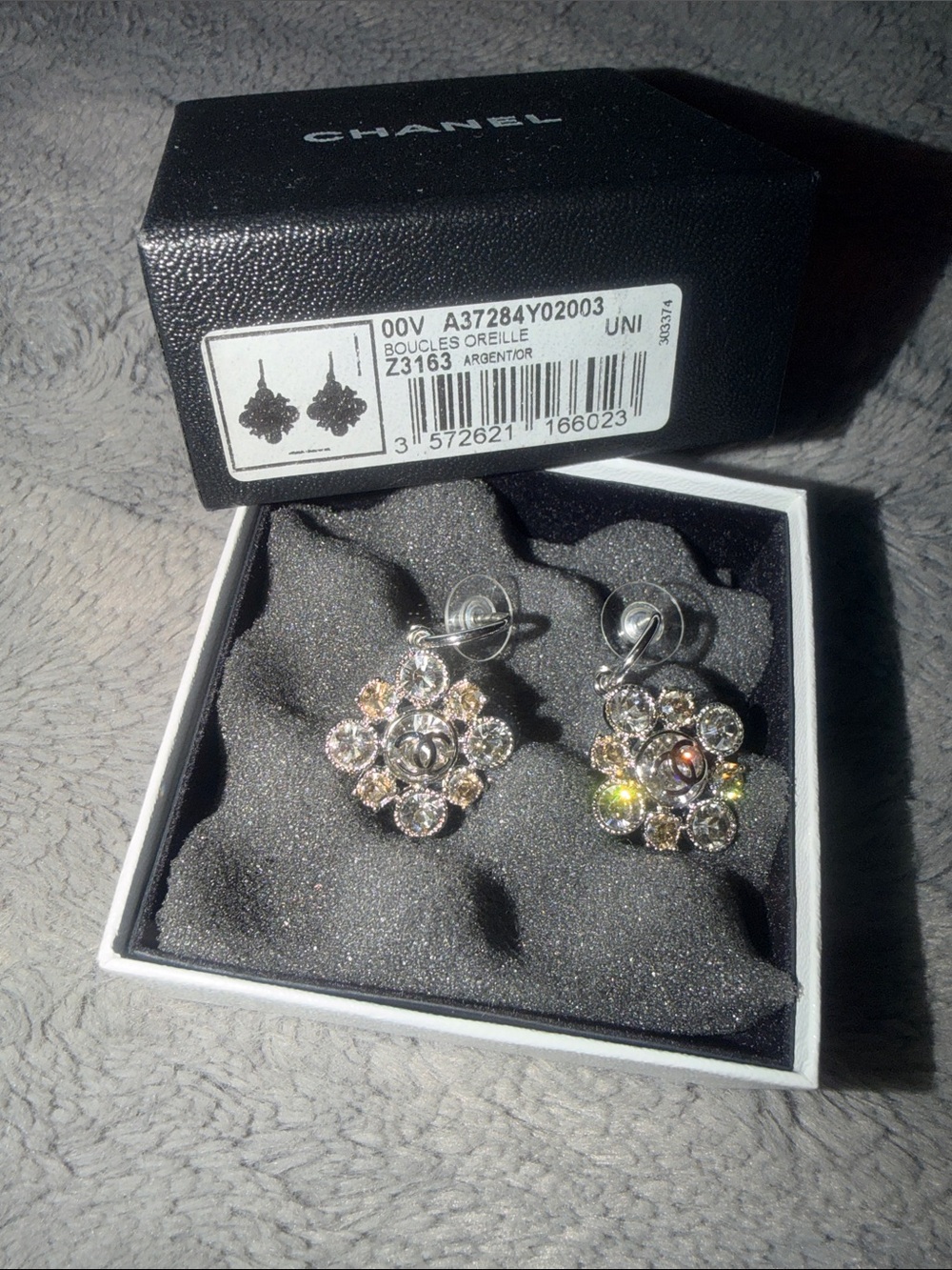 Preloved CHANEL Silver-Tone Crystal Cluster Drop Earrings with Clear n champagne